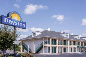  Days Inn by Wyndham Simpsonville  Симпсонвилл